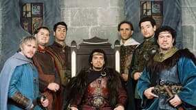 Alexandre Astier et une partie des acteurs de Kaamelott.