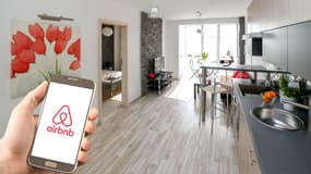 Airbnb relève nettement son prix d'introduction en Bourse