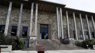Le palais de la porte Dorée abrite le musée de l'histoire de l'Immigration et un aquarium tropical.