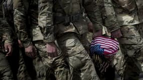 Des soldats américains lors de la répétition du "Memorial Day" qui rend hommage aux membres des Forces armées des États-Unis morts au combat le 25 mai 2017.
