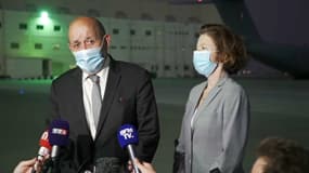 Jean-Yves Le Drian et Florence Parly depuis la base aérienne d'Abou Dhabi ce lundi.