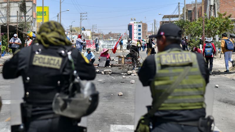 Pérou: au moins douze morts lors d'affrontements entre manifestants et forces de l'ordre