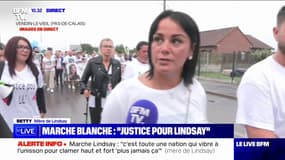 "Il faut que le harcèlement cesse", affirme Betty, mère de Lindsay lors de la marche blanche en l'honneur de sa fille