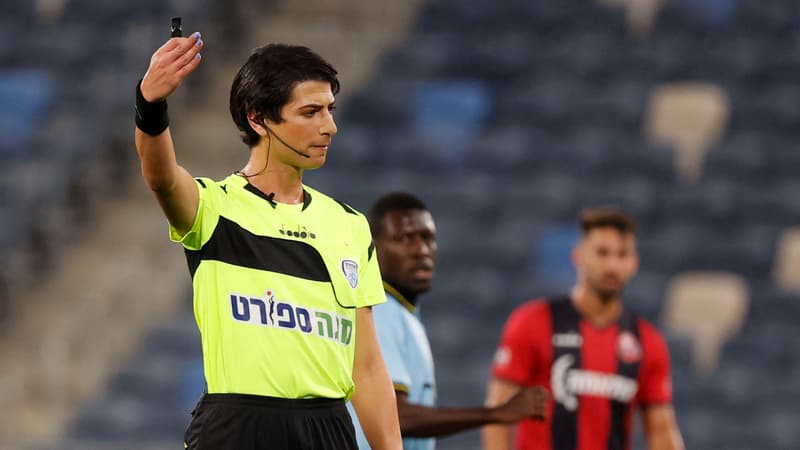 Israël: Sapir Berman, 1ère arbitre transgenre du championnat