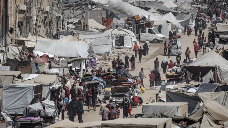 Des Palestiniens fuient Gaza-ville, cible d'une offensive israélienne contre le Hamas, le 19 septembre 2025