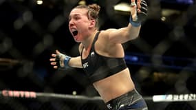 Vanessa Demopoulos après sa victoire lors de l'UFC 270