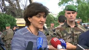 Sylvie Goulard, ministre des Armées, auprès des forces Sentinelle à Paris. 
