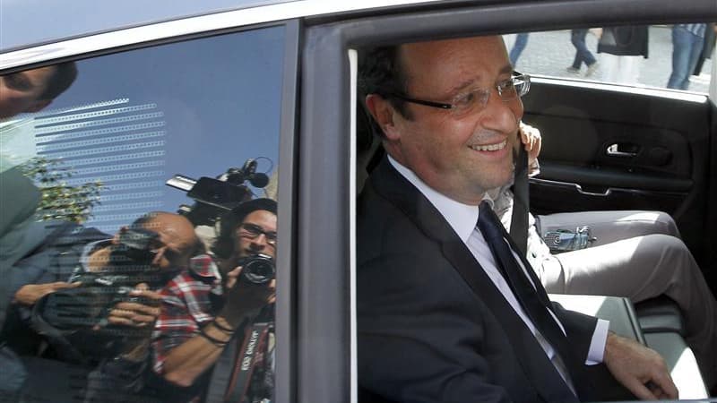 François Hollande vendredi à Tulle lors de ses "adieux" à la Corrèzea visite à Tulle, en Corrèze. Après la dense semaine de transition qui a suivi sa victoire électorale, François Hollande sera plongé dès mardi dans le bain présidentiel avec la nomination