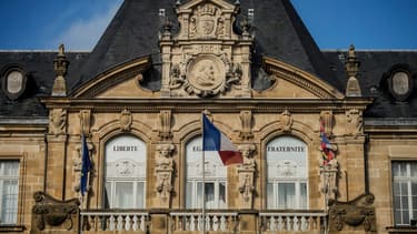 44% des collectivités envisagent de réduire leurs effectifs.
