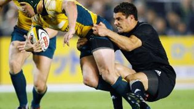 Dan Carter veut mettre la pression sur les Australiens à un mois du Mondial