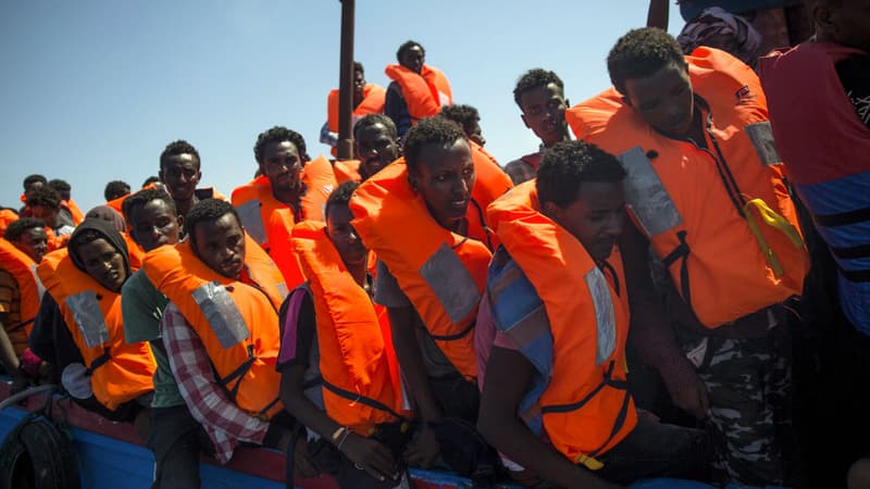 Migrants secourus par l'Aquarius au large des côtes libyennes le 2 août 2017