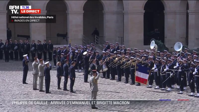 Hommage à Philippe de Gaulle: la Marseillaise retentit dans la cour des Invalides