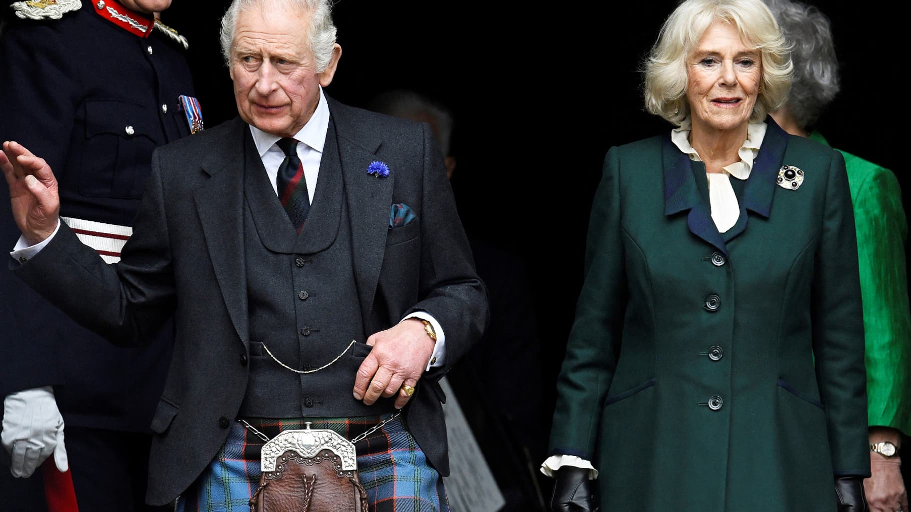 Le roi Charles et la reine consort Camilla en visite à Dunfermline le 3 octobre 2022. Le roi Charles et la reine consort Camilla en visite à Dunfermline le 3 octobre 2022.
