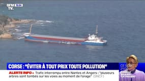 Cargo échoué à Bonifacio: les images BFMTV prises par hélicoptère