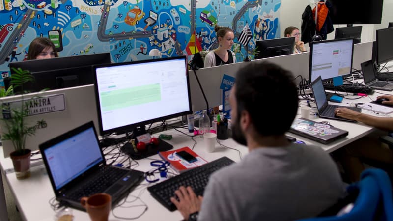 Des salariés dans un open-space. (photo d'illustration)