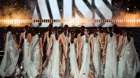 Les participantes à la demi-finale du concours de beauté Miss France 2024, le 16 décembre 2024 à Dijon, en Côte-d'Or