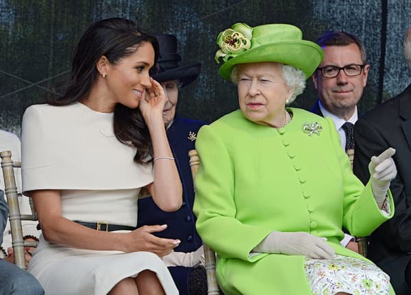 Meghan Markle i królowa Elżbieta II w Halton, 14 czerwca 2018 r