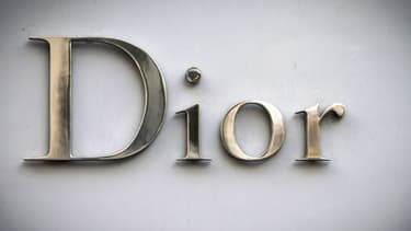 Une enseigne Dior à Paris, en décembre 2012.