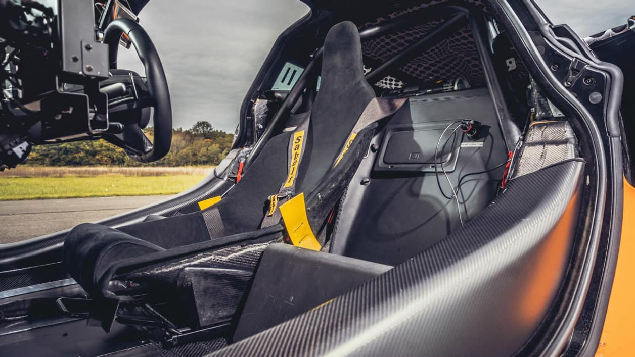 Le prototype fait au total 900 chevaux.