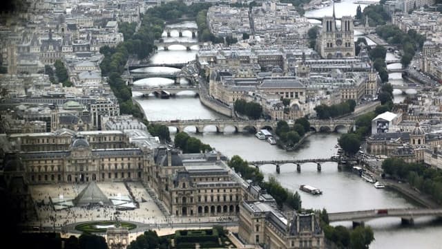 A Paris, les locations de meublés touristiques au coeur des municipales.
