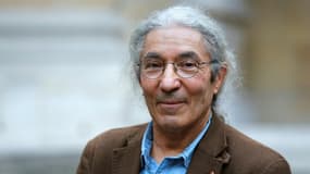L'écrivain franco-algérien Boualem Sansal pose le 29 octobre 2015 à Paris (photo d'illustration). 