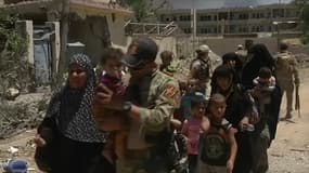 Revenants: que faire des jihadistes français qui sont retenus en zone irako-syrienne ?