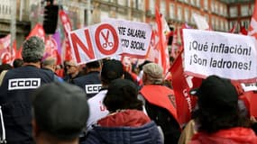 Une manifestation pour des hausses de salaires, le 3 novembre 2022 à Madrid. 