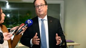 François Hollande et Salhia Brakhlia. 