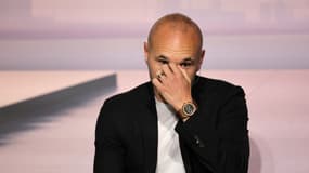 Les larmes d'Andres Iniesta à l'annonce de sa retraite de joueur de football professionnel, le 8 octobre 2024