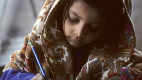 Au Pakistan, les talibans multiplient les actions contre les écoles qui accueillent les jeunes filles.