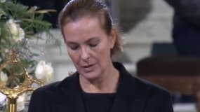 Carole Bouquet lors de la cérémonie religieuse en l'honneur de Johnny Hallyday, samedi 9 décembre