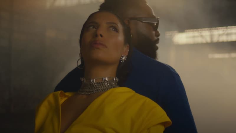 Zaho et Tayc dans le clip de "Solo"