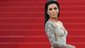 Eva Longoria sur les marches du Palais des Festivals, à Cannes en mai 2015.