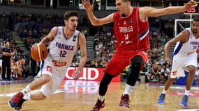 Nando de Colo contre la Serbie
