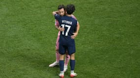Le câlin entre Messi et Vitinha lors de PSG-Inter Miami, le 29 juin 2025.
