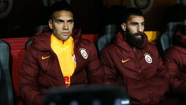 Radamel Falcao (à gauche) et Jimmy Durmaz