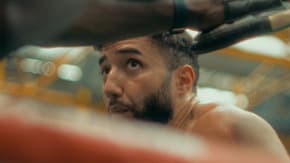 Le streamer Billy (RebeuDeter) avant son combat de boxe contre GregMMA le 7 décembre 2024 à la Paris Defense Arena