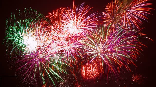 Les feux d'artifice représentent un coût considérable pour les communes.