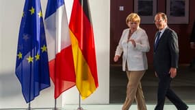 La chancelière Angela Merkel et le président français François Hollande évoqueront notamment la situation de la Grèce et la supervision des banques, a déclaré jeudi la dirigeante allemande lors d'une conférence de presse organisée avant leur rencontre. /P