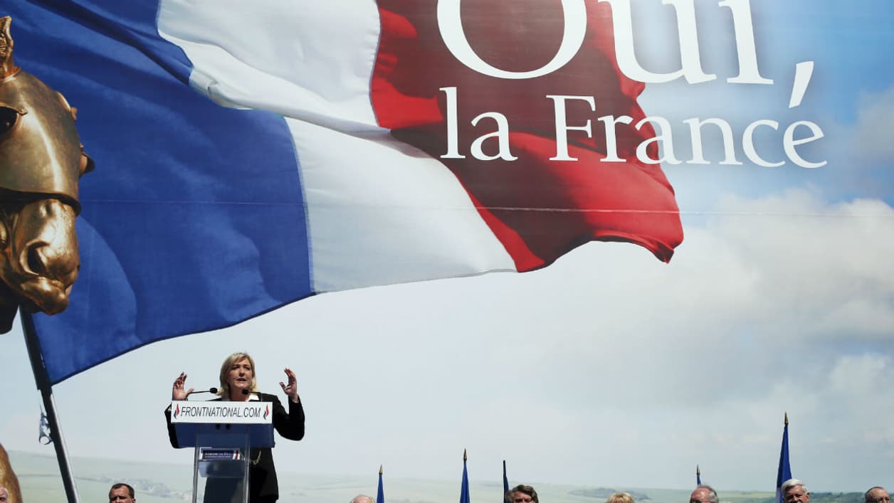 En 2012, le slogan "Oui, la France" s'affichait en grand lors du rassemblement du FN le 1er mai.