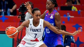 Sandrine Gruda (au premier plan)