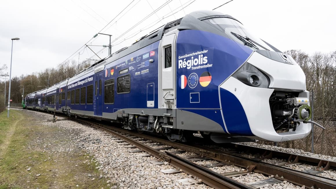 La rame Coradia Polyvalent d'Alstom capable de rouler sur les réseaux français et allemand La rame Coradia Polyvalent d'Alstom capable de rouler sur les réseaux français et allemand