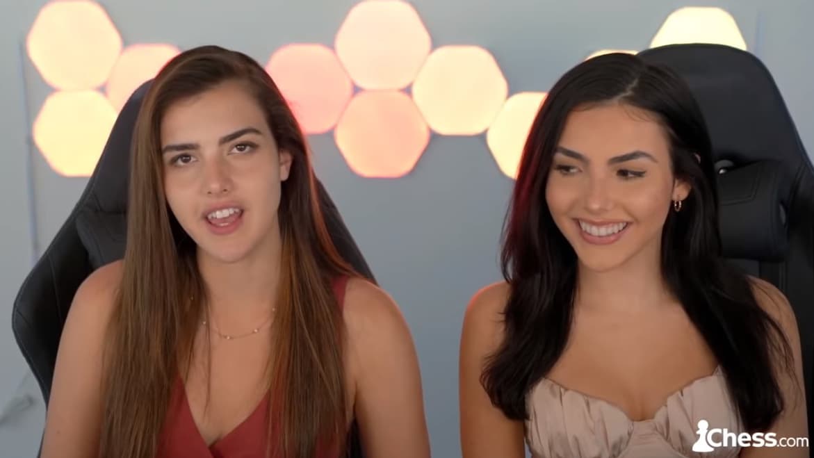 Les sœurs et streameuses canadiennes Alexandra et Andrea Botez Les sœurs et streameuses canadiennes Alexandra et Andrea Botez