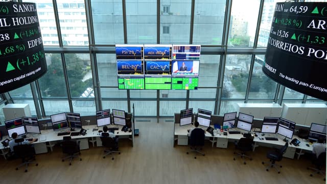 Malgré des éléments de tendance positifs, les indices européens se heurtent à un plafond de verre. Le niveau du dollar est le principal responsable.