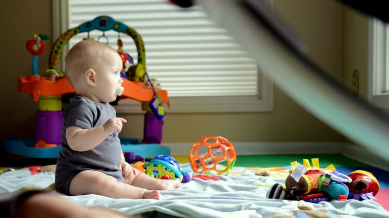 En 2016 à Paris, les prénoms les plus donnés aux bébés ont été Louise et Gabriel.