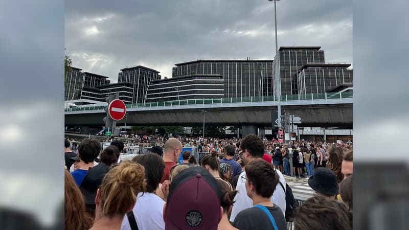 La file d'attente pour Rock en Seine, mercredi 23 août 2023.