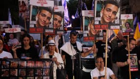 Des familles d'otages détenus par le Hamas manifestant à Jérusalem, le 7 octobre 2024. (Photo d'archive)