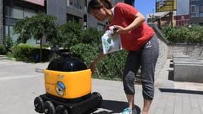 Des robots livreurs autonomes débarquent dans les rue de Pékin