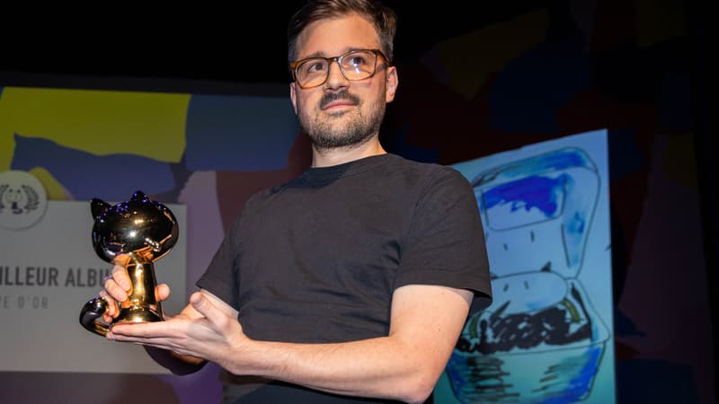 Martin Panchaud et son prix du Fauve d'or le 28 janvier 2023 à Angoulême
