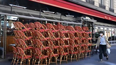 Un restaurant fermé à Paris, le 30 mai 2020